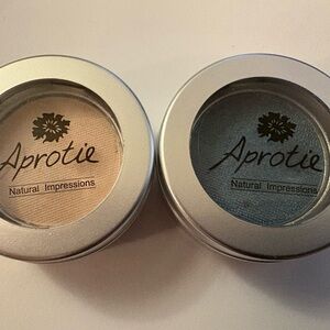 Natural Impressions Eyeshadow Set - Beige and Blue